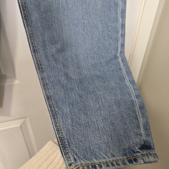 Old Navy Classic Blue Straight Leg Women's Jeans - Picture 3 of 9